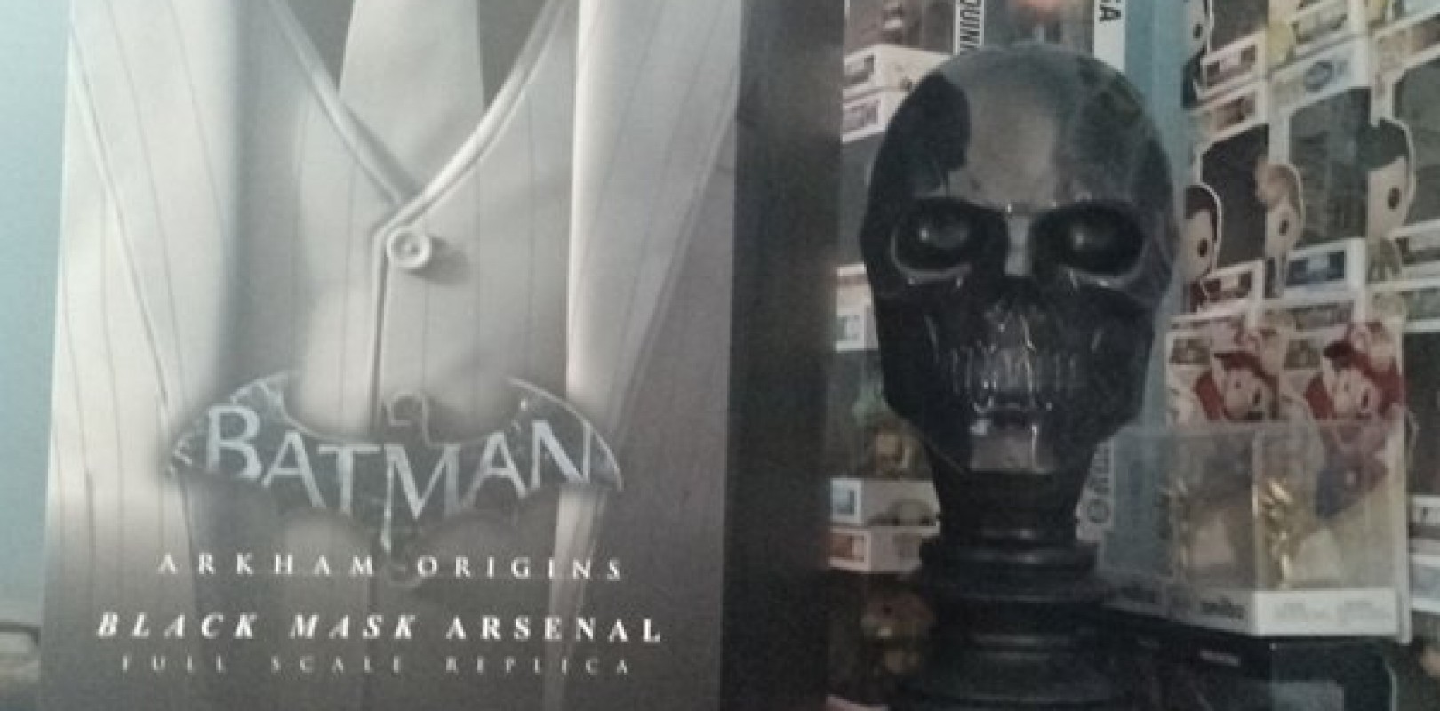 Batman Arkham Origins Black Mask Arsenal Full Scale Replica 